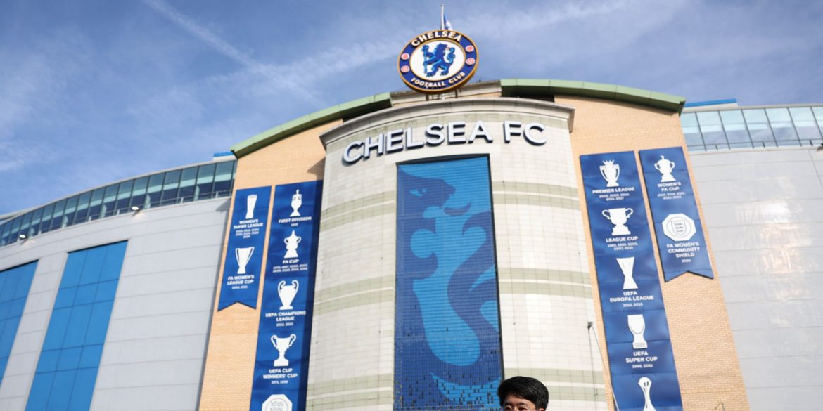 Manager praises "exciting" Chelsea transfer with "excellent deal" sealed